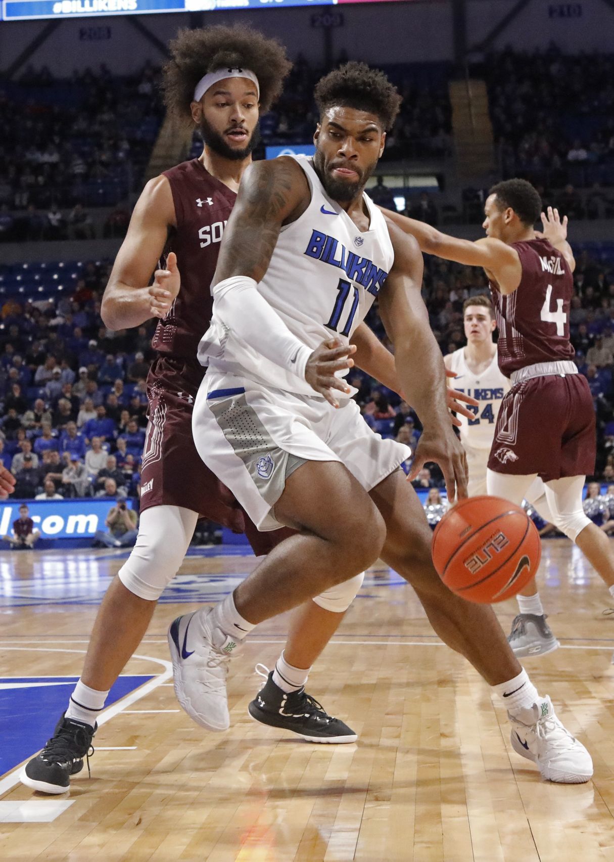 The Billikens and Salukis battle at Chaifetz Arena